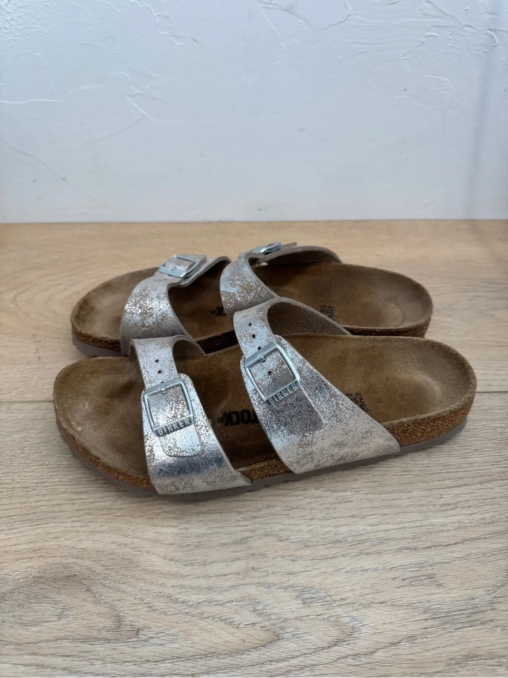 Birkenstock Sydney Washed Metallic Silver Synthetics 39 / US 8